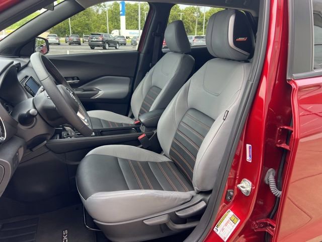 Used 2023 Nissan Kicks SR w/ SR Premium Package FWD image 15