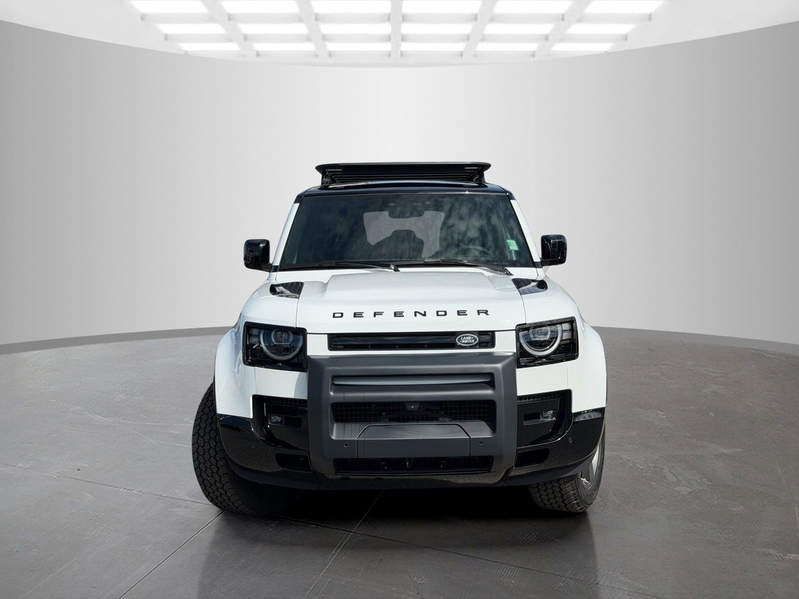 New 2026 Land Rover Defender 110 X-Dynamic SE AWD/4WD image 2