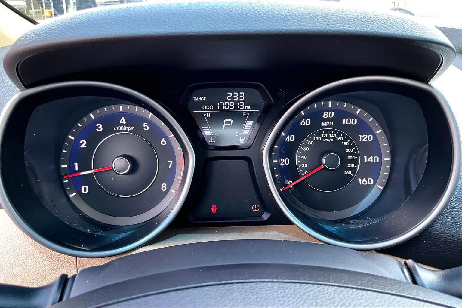 Used 2013 Hyundai Elantra Limited w/ Technology Pkg FWD image 26