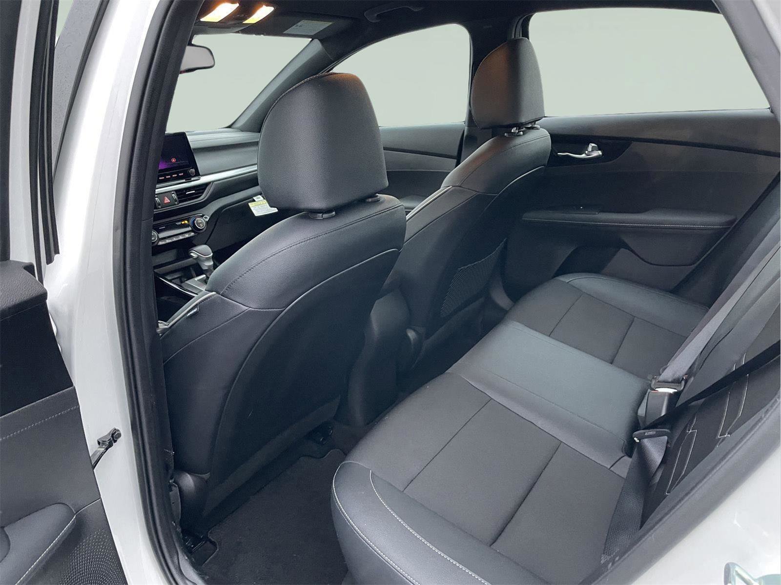 Used 2023 Kia Forte GT-Line image 14