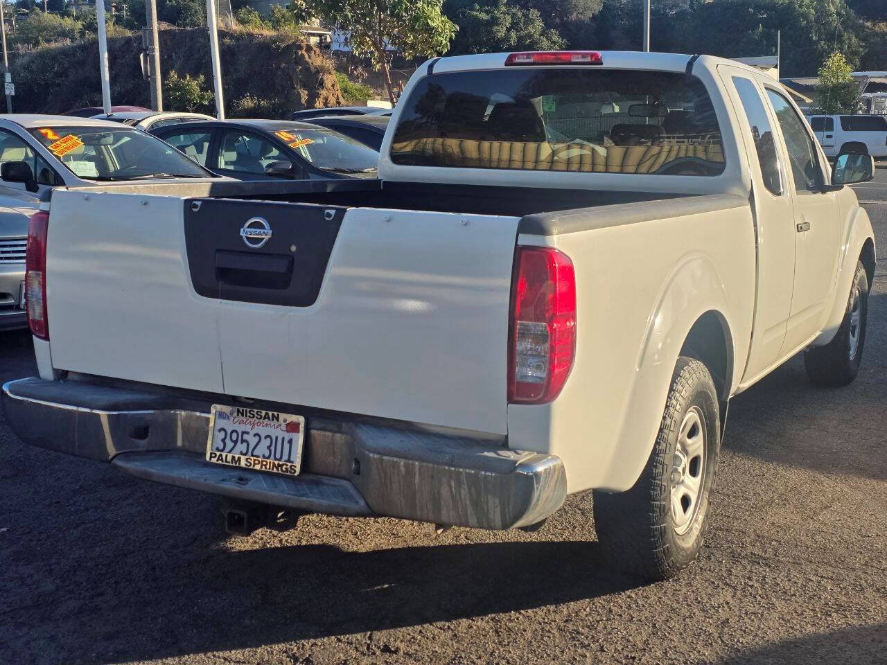 Used 2016 Nissan Frontier S RWD image 6