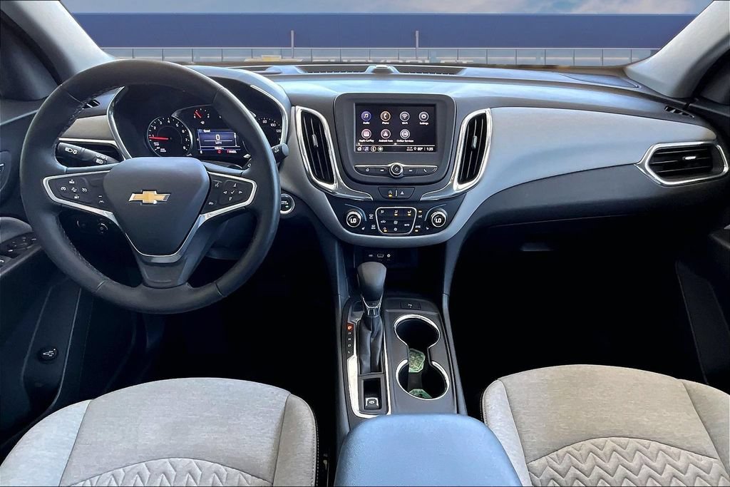 Used 2023 Chevrolet Equinox LT w/ Driver Convenience Package FWD image 6