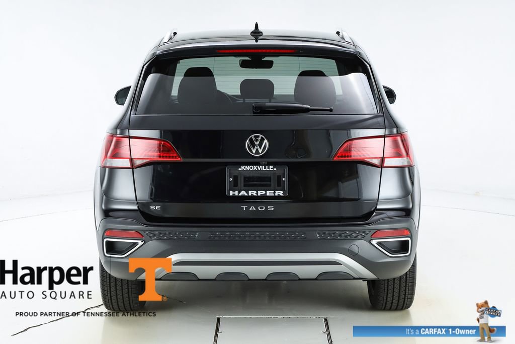 Used 2024 Volkswagen Taos SE FWD image 8
