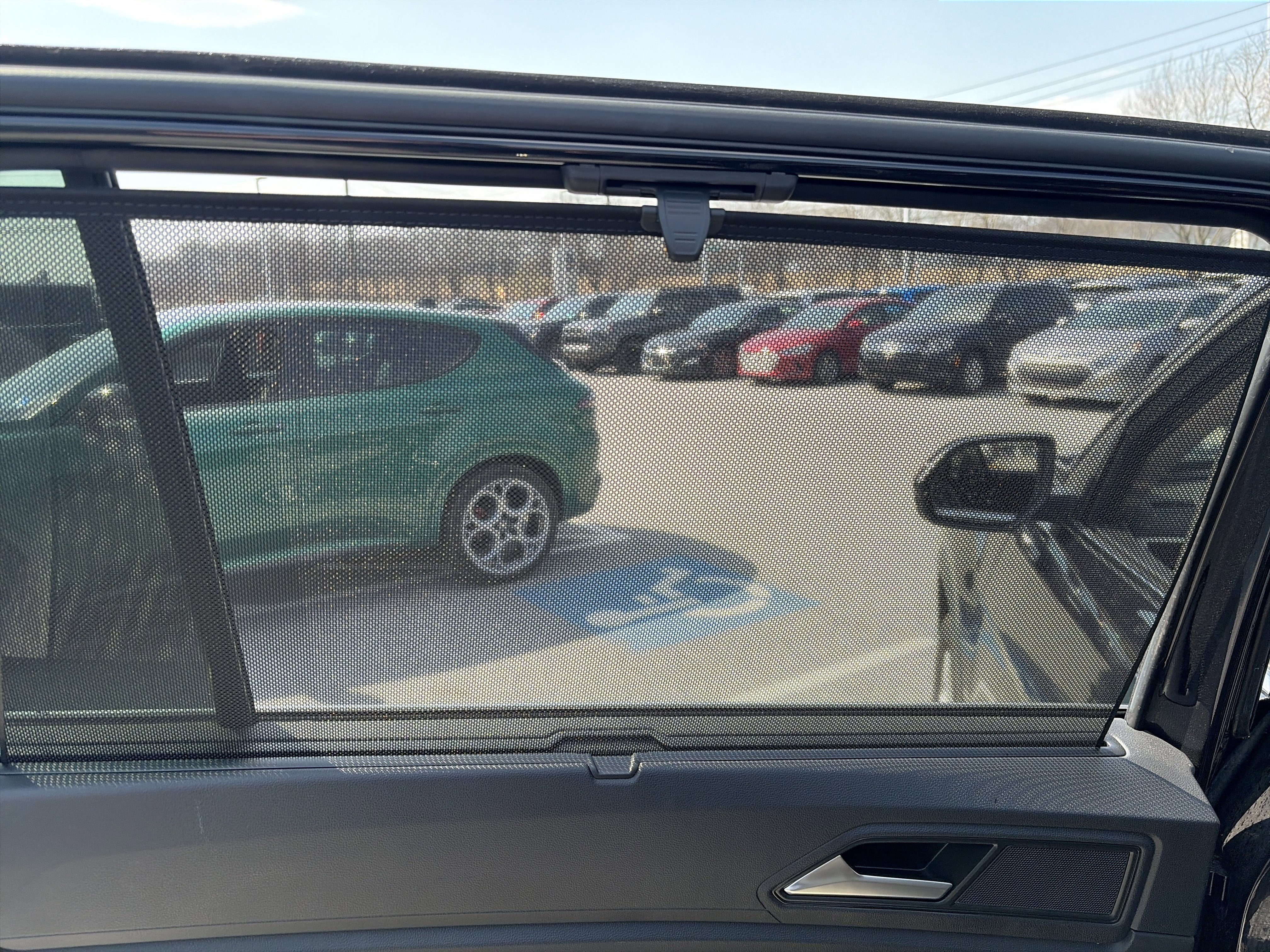 Used 2023 Volkswagen Atlas SE image 24