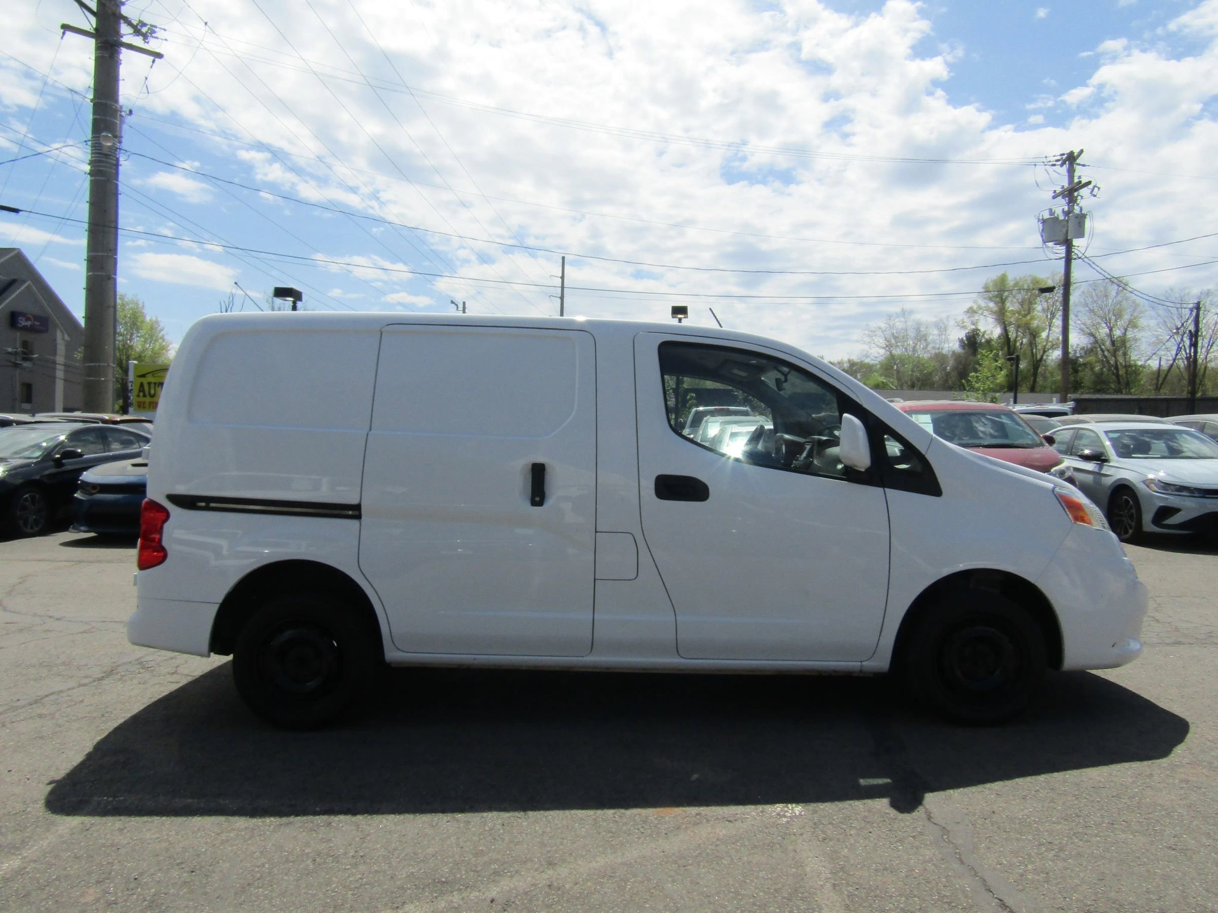 Used 2019 Nissan NV200 SV w/ Back Door Glass Package image 8