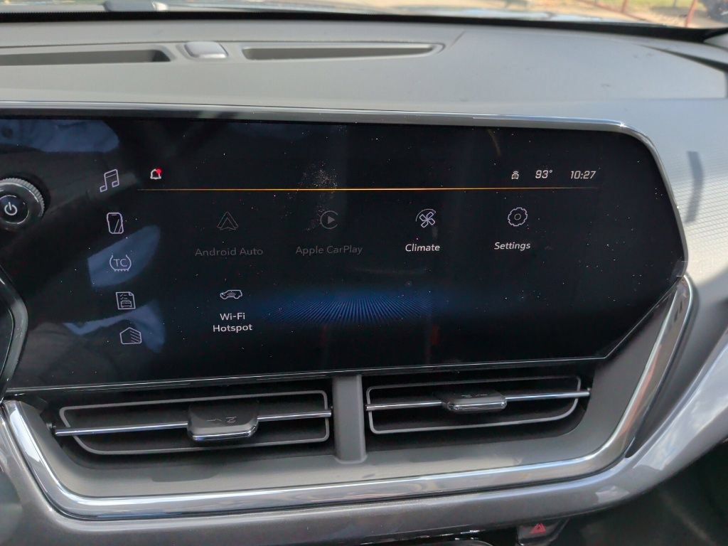 New 2026 Chevrolet Trax ACTIV w/ Sunroof Package FWD image 25