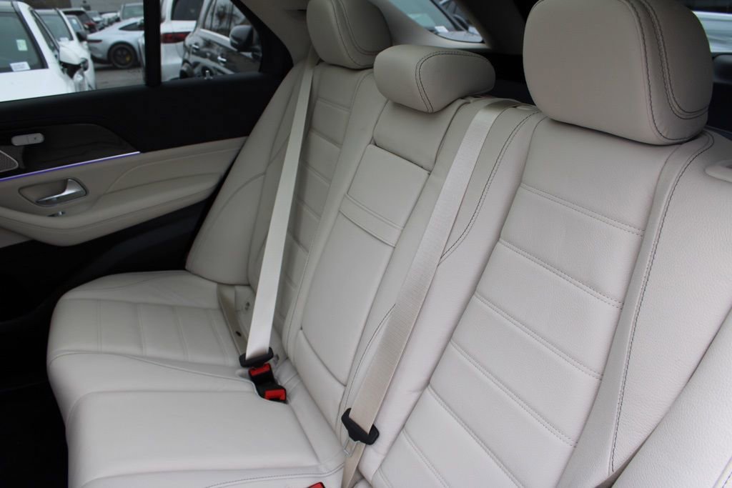Used 2025 Mercedes-Benz GLE 580 4MATIC image 30