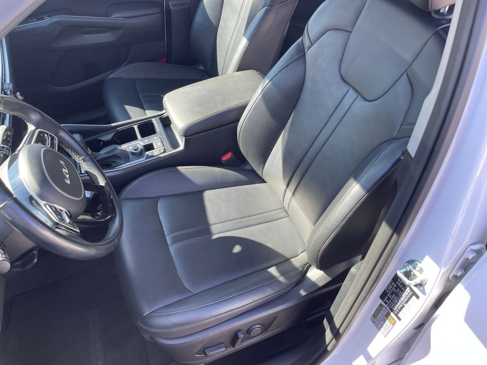 Used 2024 Kia Sorento S image 38