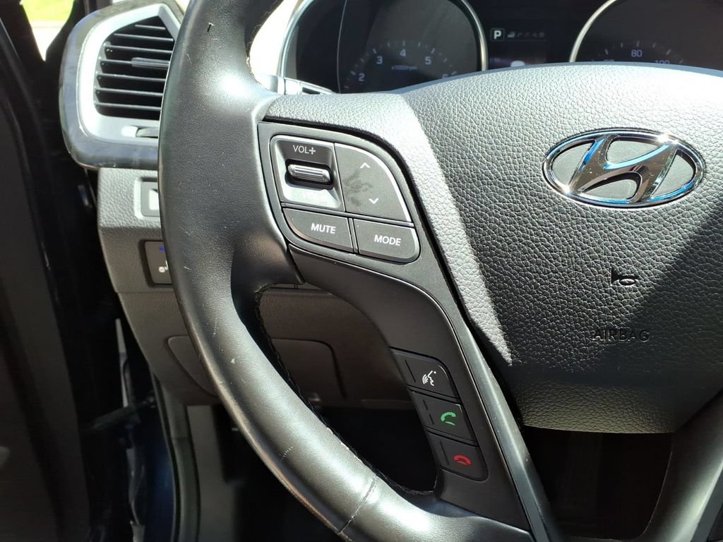 Used 2017 Hyundai Santa Fe Sport w/ 2.4L Tech Package 04 FWD image 18