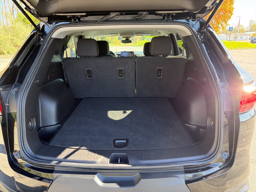 Used 2024 Chevrolet Blazer LT w/ Convenience Package FWD image 32