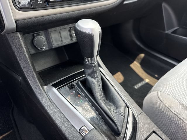 Used 2019 Toyota Corolla LE FWD image 20