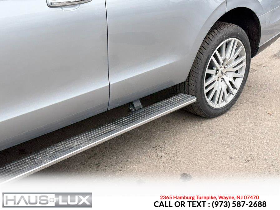 Used 2024 Ford Expedition Limited image 17