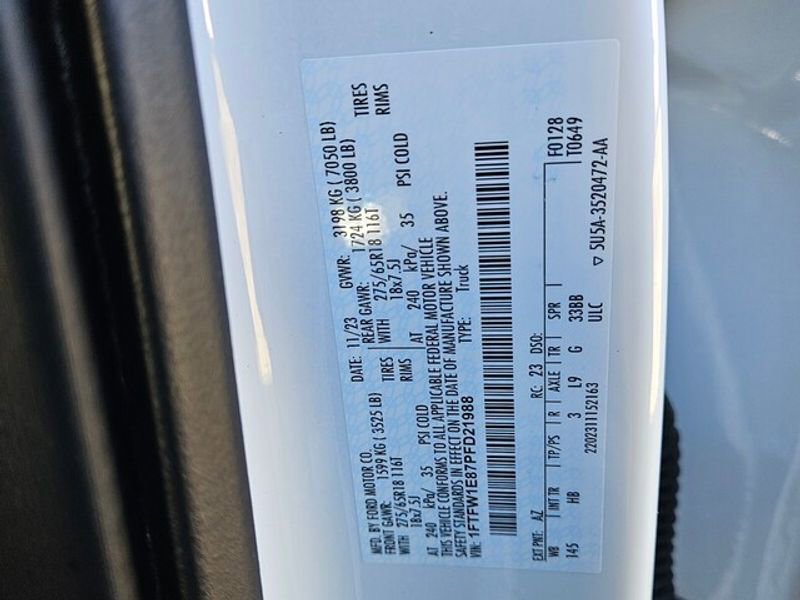 Used 2023 Ford F150 Lariat w/ Trailer Tow Package image 17