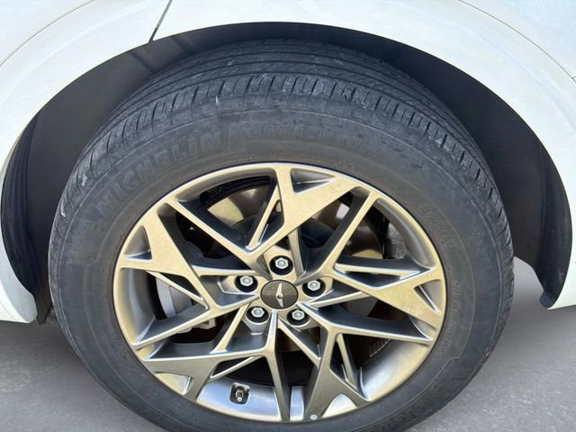 Used 2025 Genesis GV70 2.5T image 10