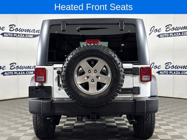 Used 2012 Jeep Wrangler Unlimited Rubicon w/ Dual Top Group image 7