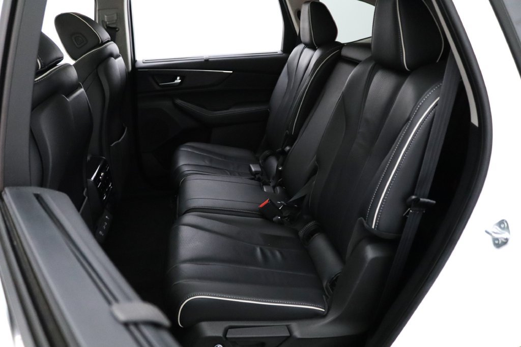 Certified 2024 Acura MDX w/ Advance Package AWD/4WD image 10
