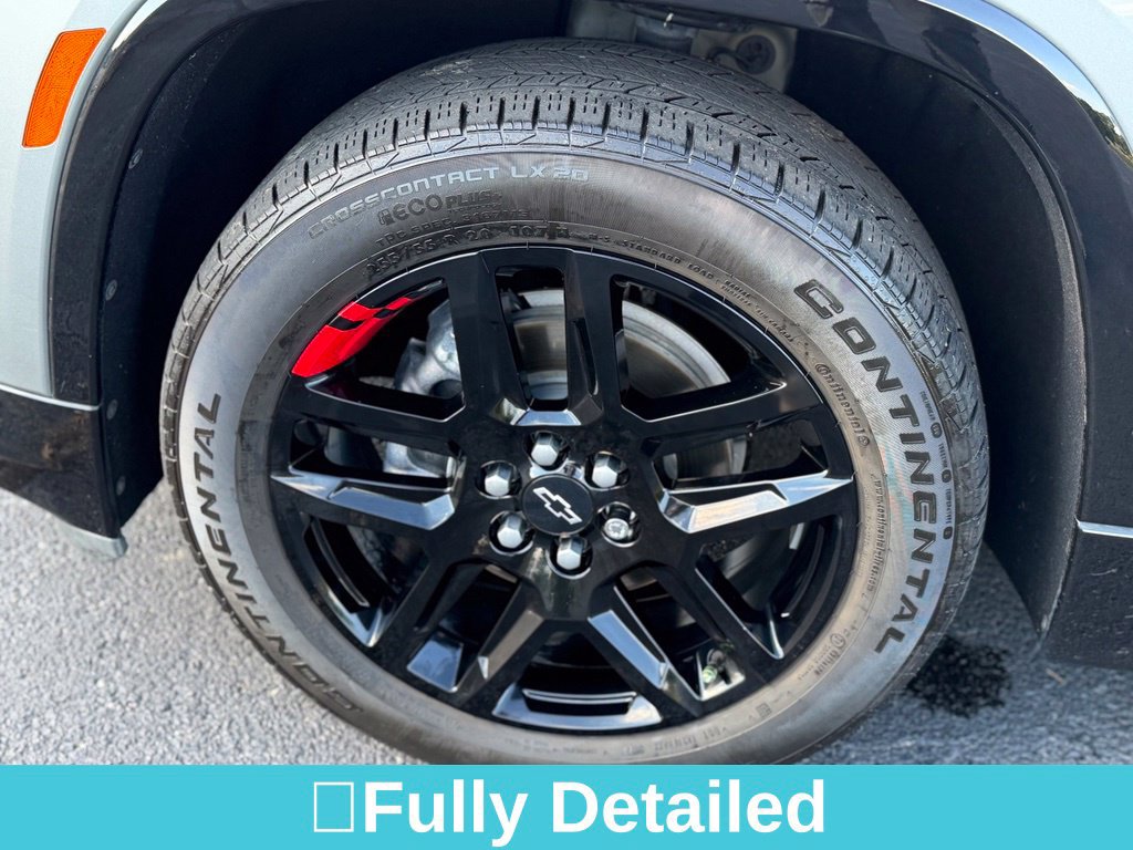 Used 2023 Chevrolet Traverse Premier w/ Redline Edition FWD image 34