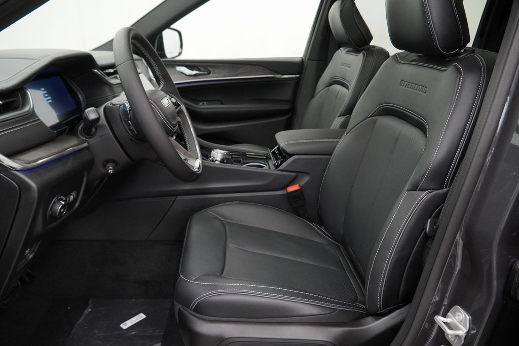 New 2025 Jeep Grand Cherokee Overland w/ Trailer Tow Package image 15