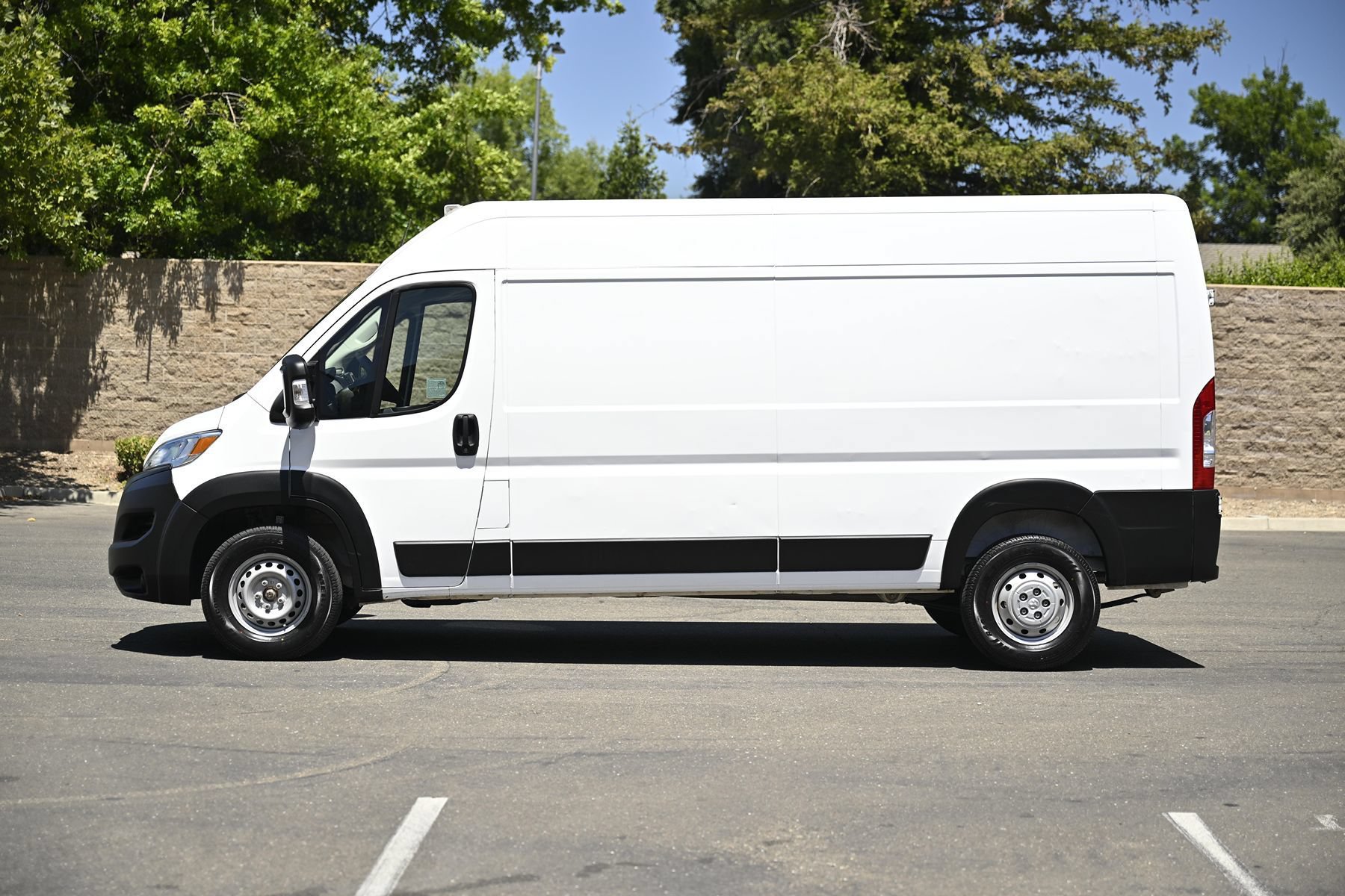 Used 2023 RAM ProMaster 2500 FWD image 8