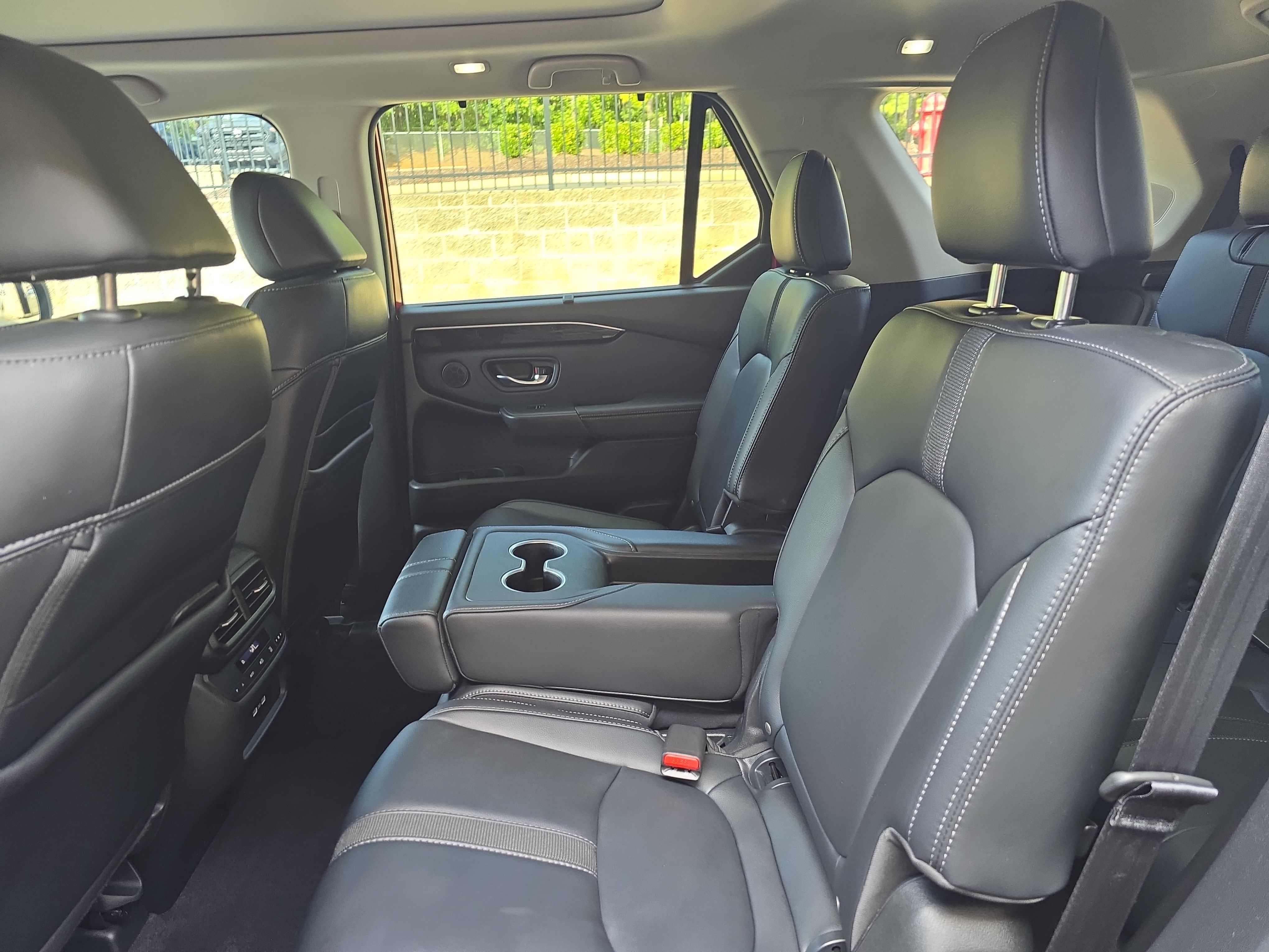 Used 2023 Honda Pilot Touring image 16