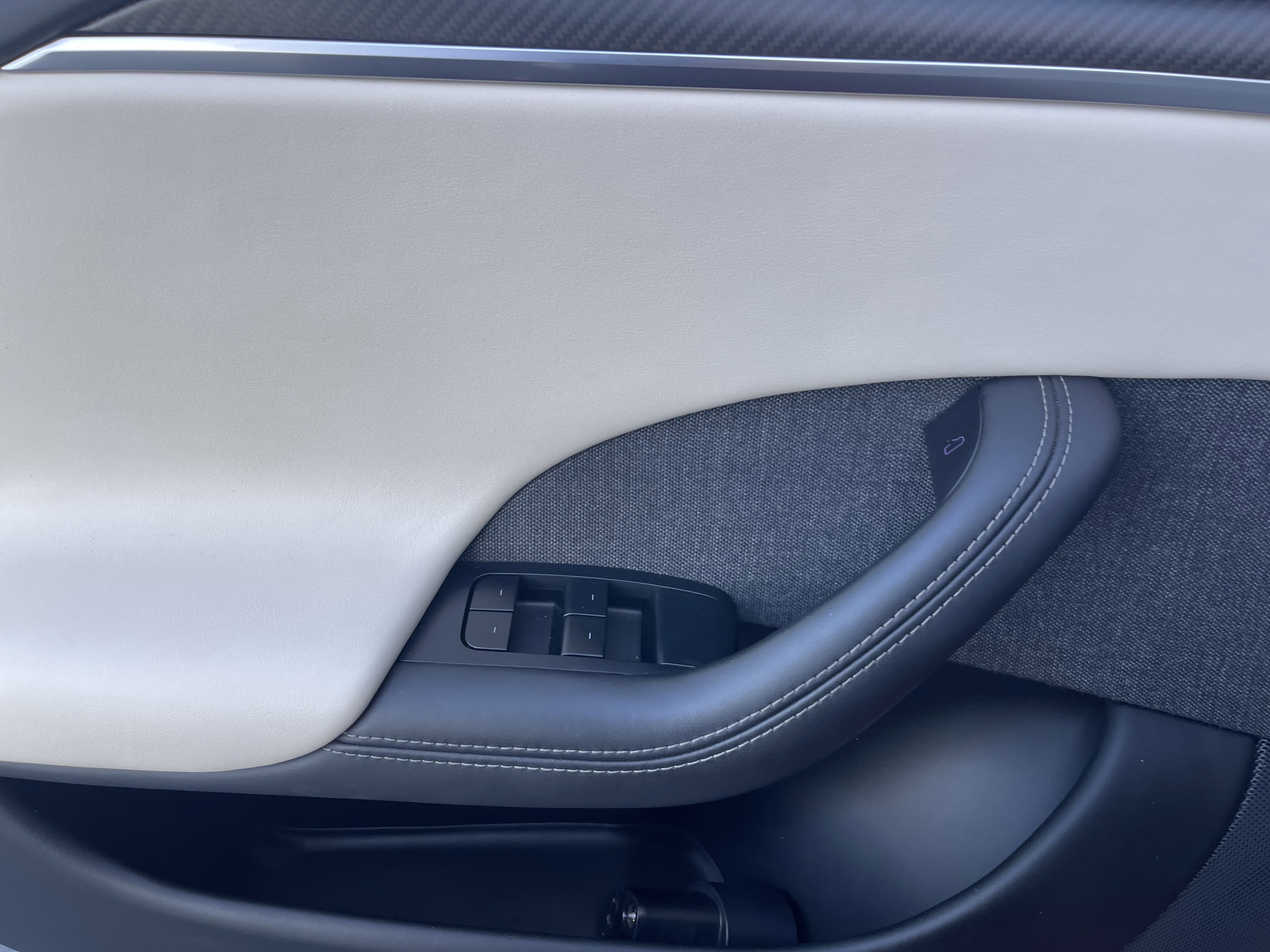 Used 2021 Tesla Model S Plaid image 12