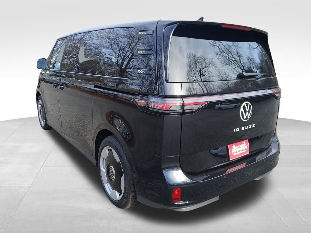 New 2025 Volkswagen ID. Buzz Pro S video 3