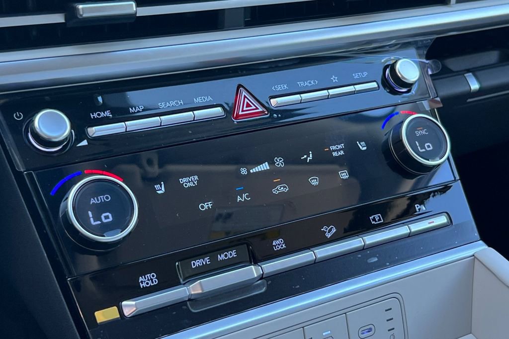 New 2026 Hyundai Santa Fe SEL image 18