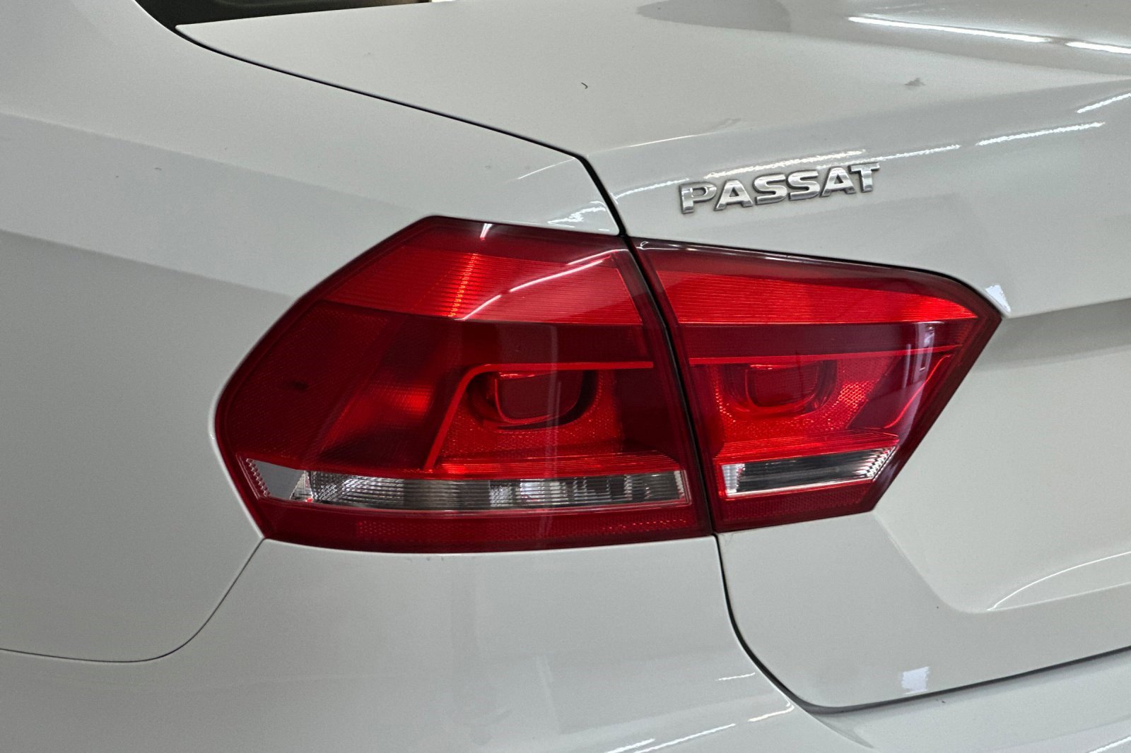 Used 2013 Volkswagen Passat TDI SEL Premium image 13