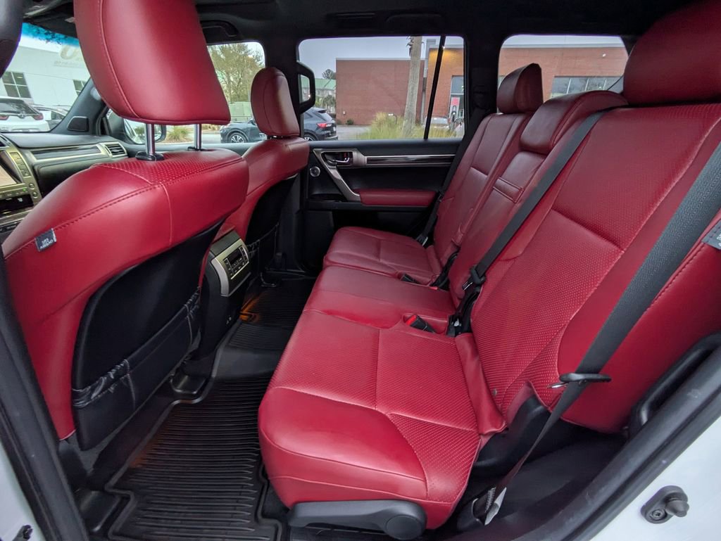 Used 2020 Lexus GX 460 Luxury w/ Accessory Package image 14