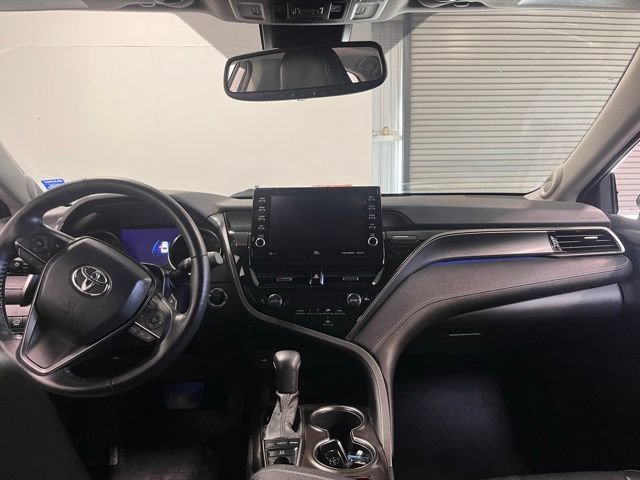 Used 2022 Toyota Camry XSE w/ Navigation Package image 21
