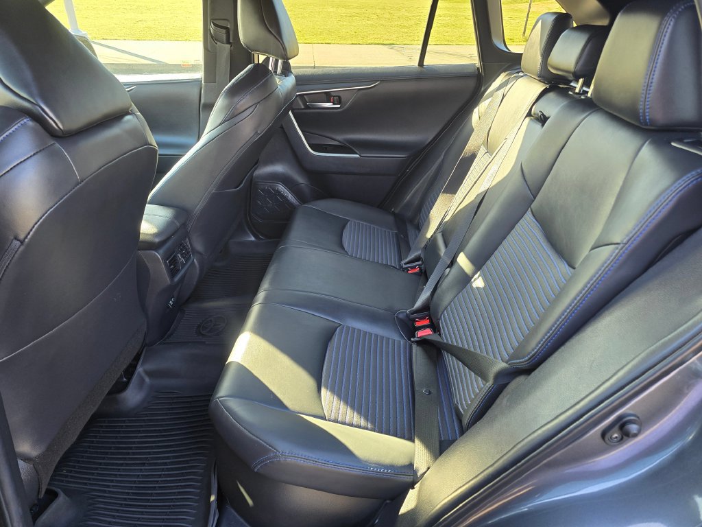 Used 2021 Toyota RAV4 XSE w/ XSE Grade Weather Package AWD/4WD image 13