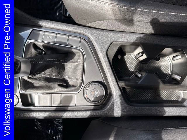 Used 2022 Volkswagen Tiguan SE AWD/4WD image 30
