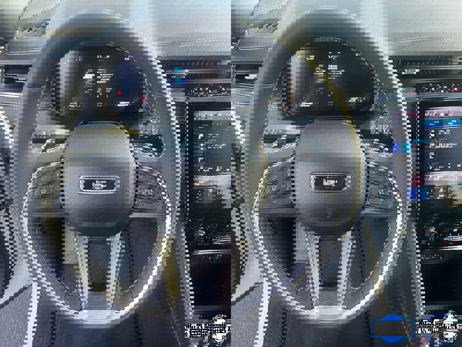 Used 2024 Jeep Grand Cherokee L Limited image 12