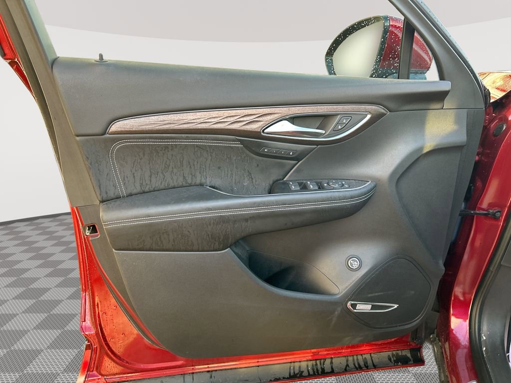Used 2023 Buick Envision Avenir AWD/4WD image 26