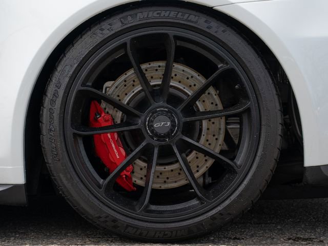 Certified 2018 Porsche 911 GT3 w/ Sport Chrono Package RWD image 13
