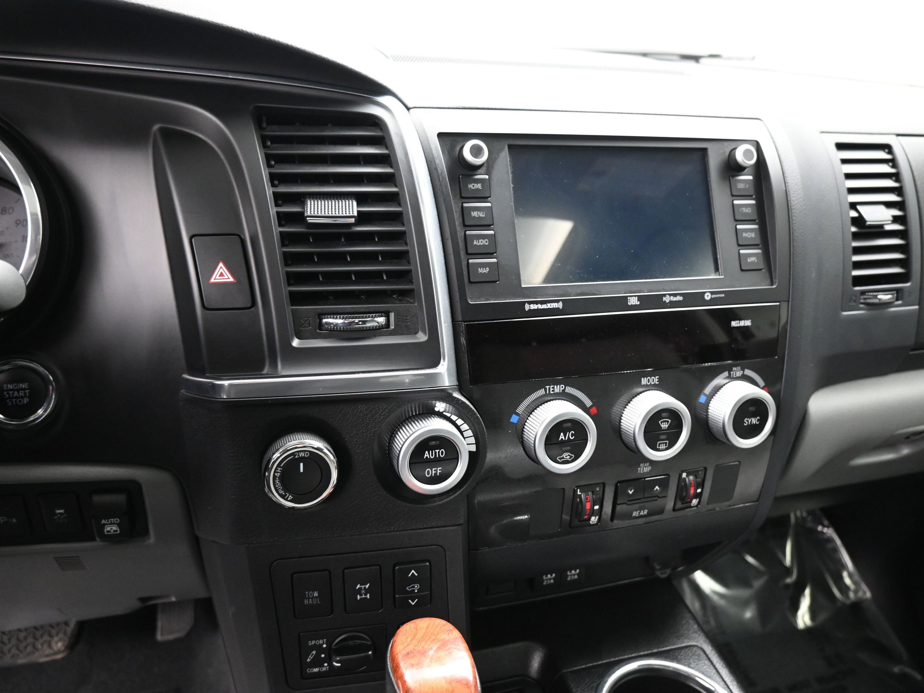 Used 2020 Toyota Sequoia Platinum image 15