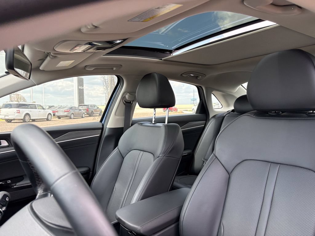 Certified 2026 Kia K5 EX FWD image 16