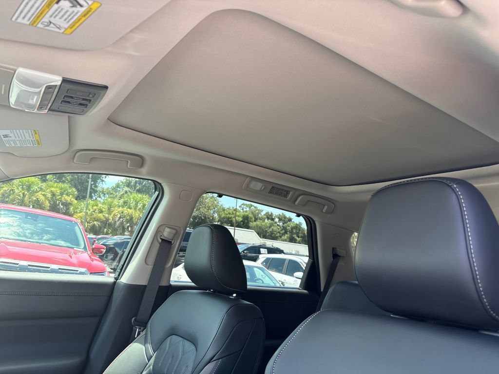 New 2026 Nissan Pathfinder Platinum FWD image 8