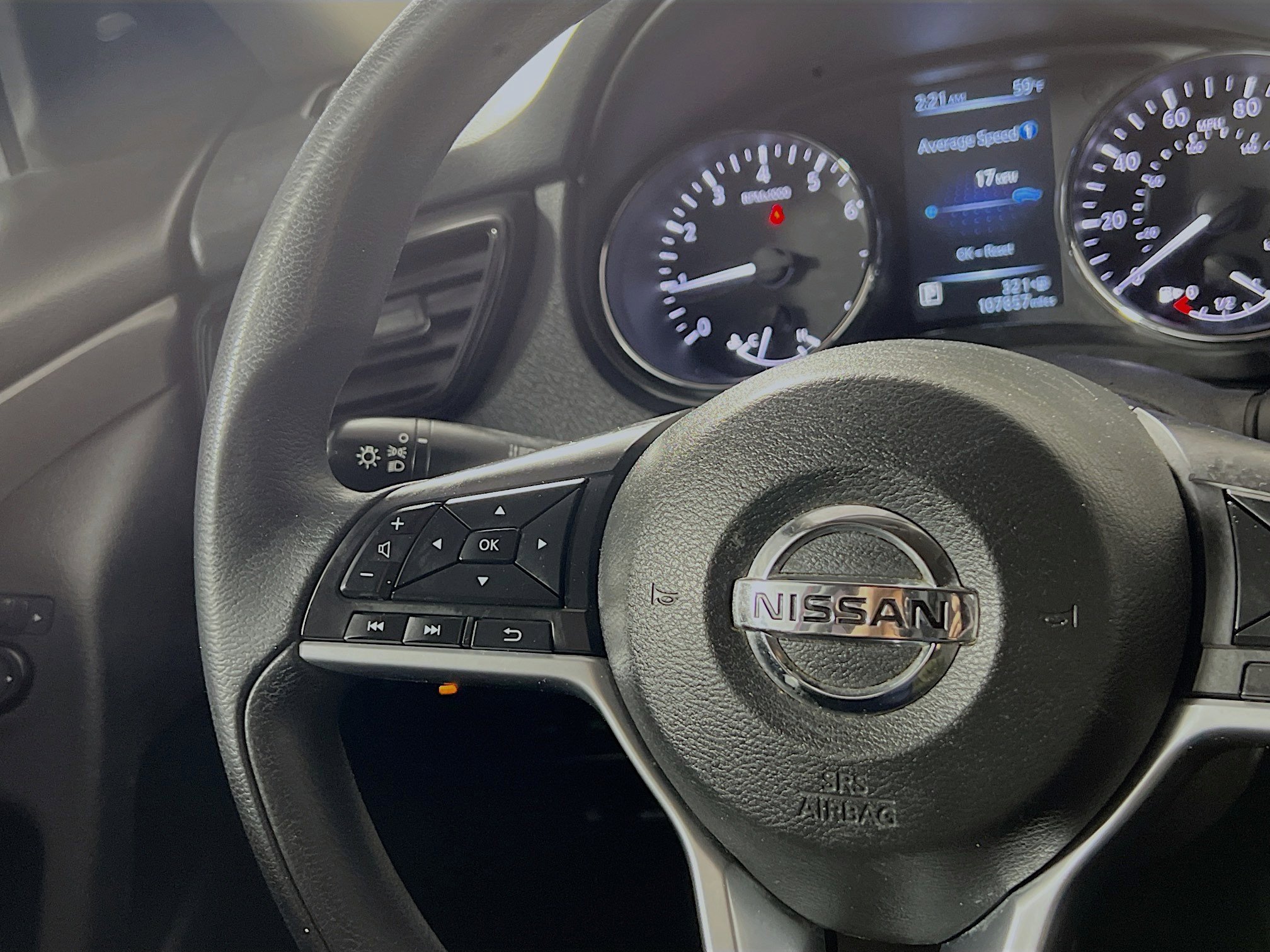 Used 2017 Nissan Rogue S image 19