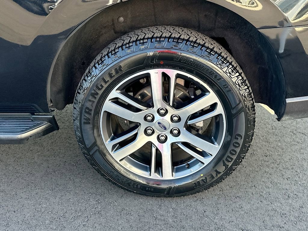 Used 2024 Ford Expedition Limited image 24