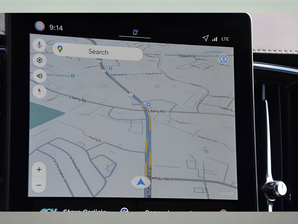 New 2026 Volvo XC90 B6 Plus w/ Protection Package Premier image 21