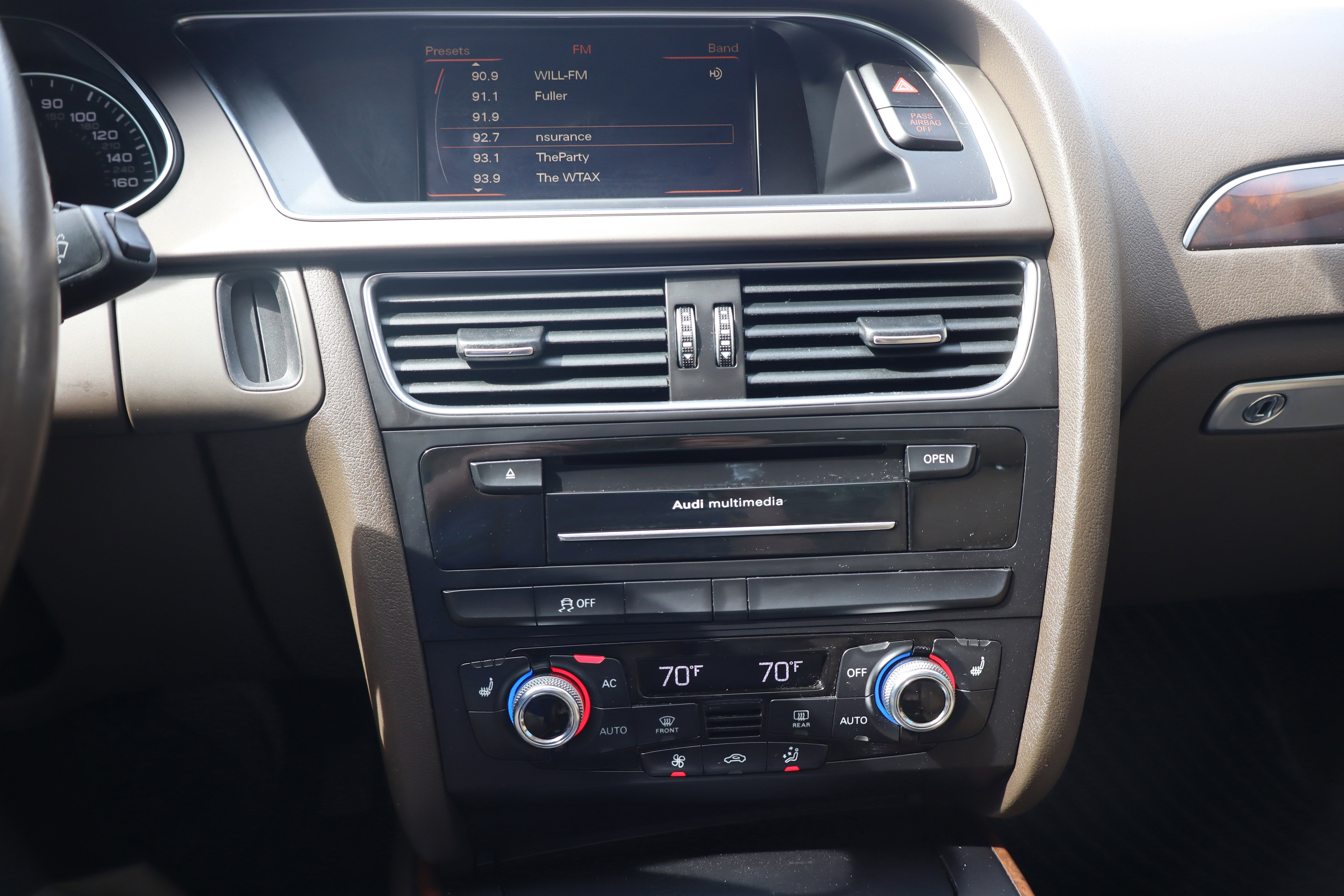 Used 2014 Audi A4 2.0T Premium Plus image 18