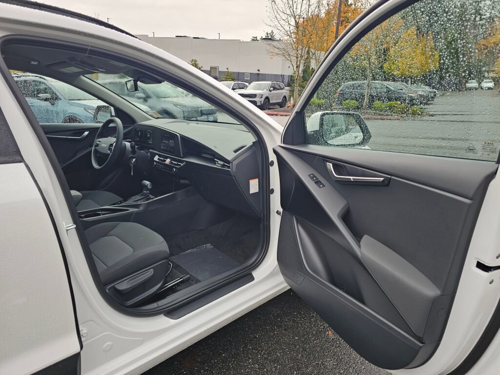 New 2026 Kia Niro LX FWD image 30