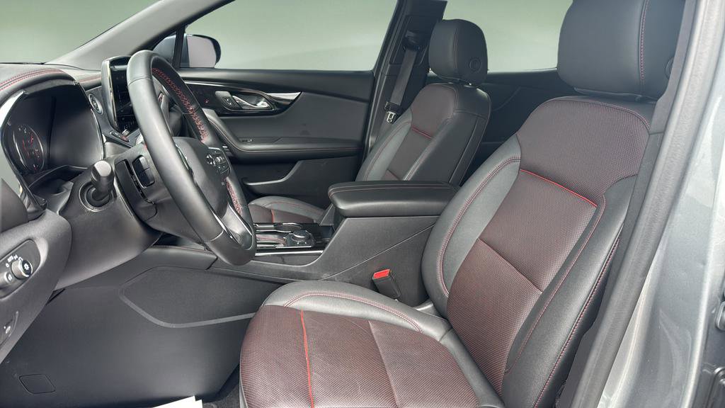 Used 2025 Chevrolet Blazer RS FWD image 10