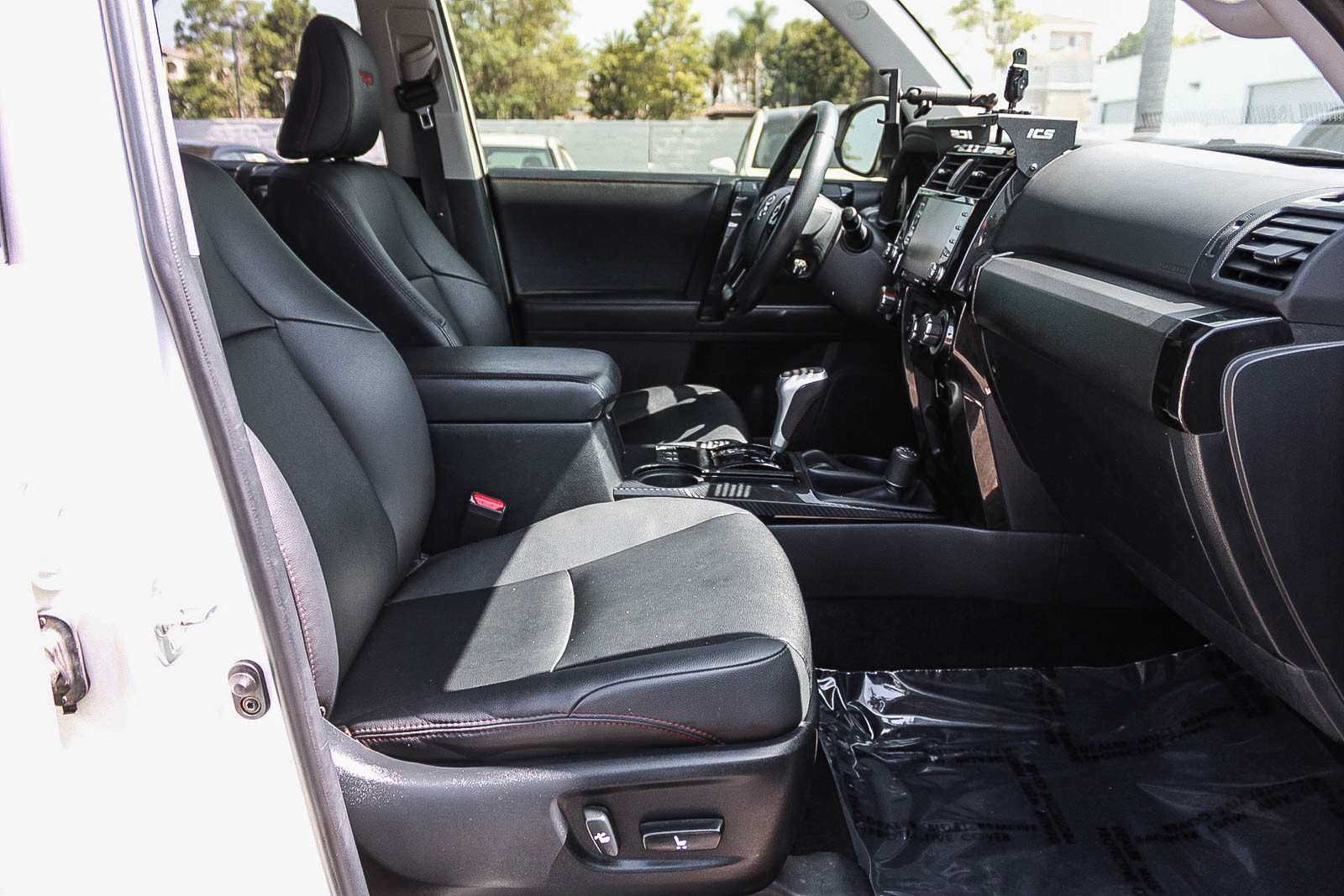 Used 2022 Toyota 4Runner TRD Off-Road Premium AWD/4WD image 16