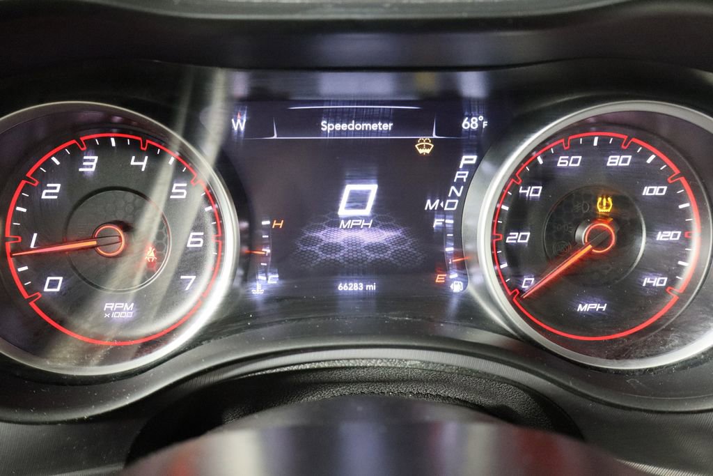 Used 2023 Dodge Charger SXT image 11