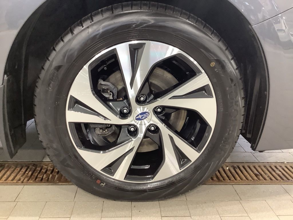 Certified 2025 Subaru Legacy Premium image 29