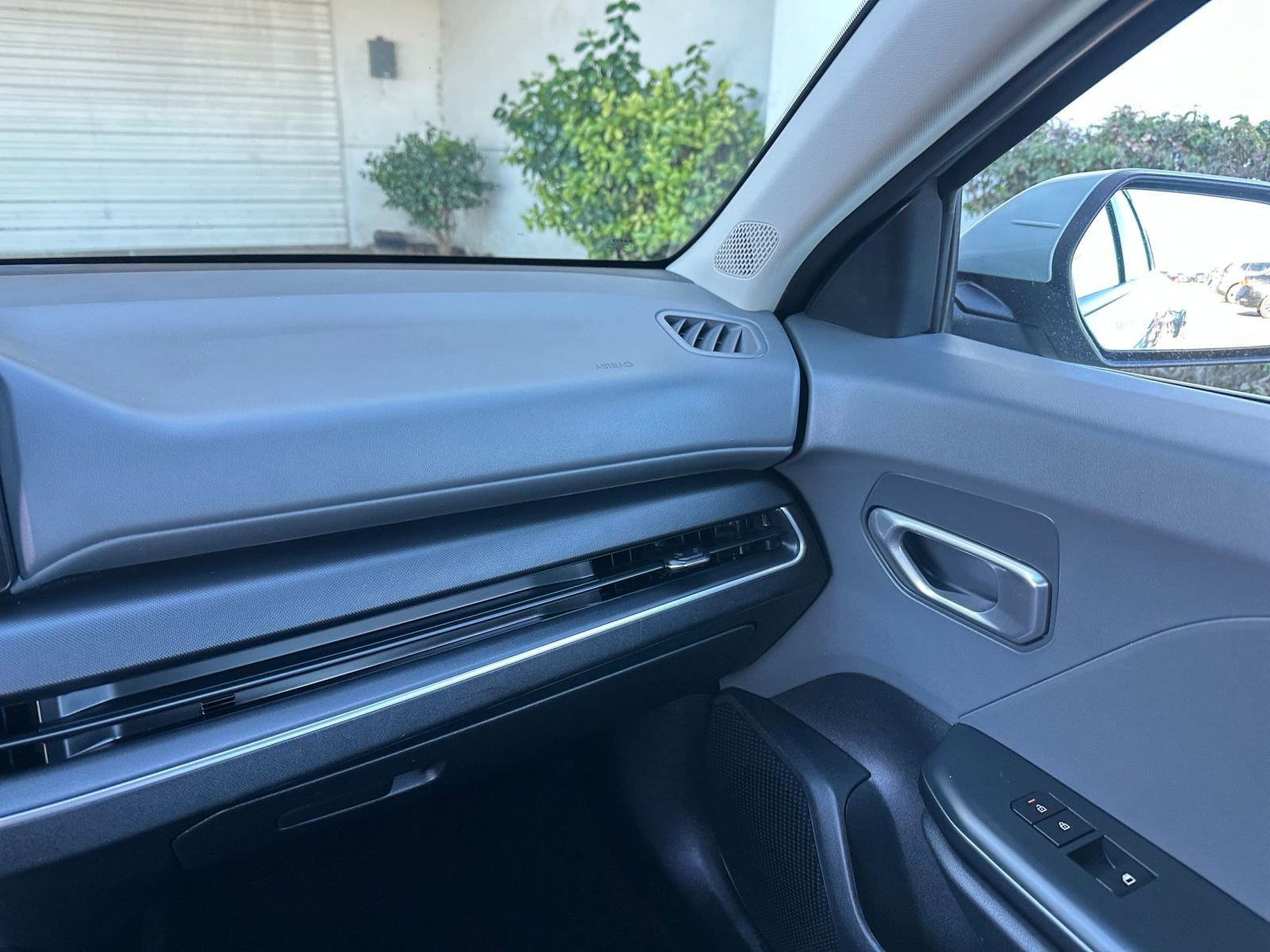 Used 2025 Kia K4 LXS image 36