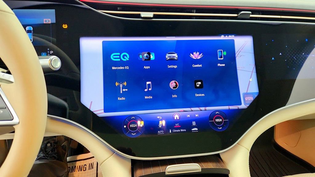 Used 2023 Mercedes-Benz EQS 580 EQS 580 4MATIC Sedan with Natu image 17