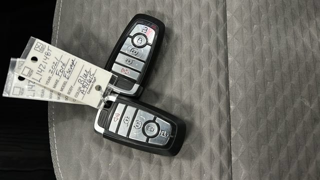 Used 2021 Ford Escape SE w/ Convenience Package AWD/4WD image 19